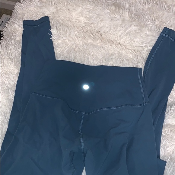 Lululemon Leggings size 4 - Picture 2 of 3
